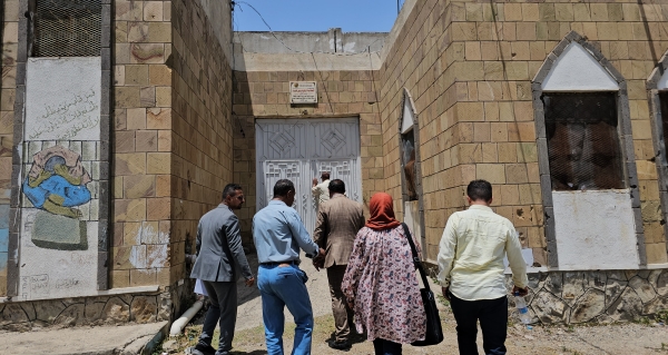 اليمن: لجنة وطنية تتحقق من أوضاع نزلاء السجن المركزي في تعز