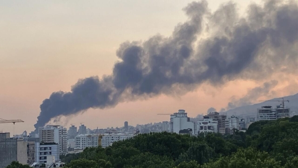الحرب الإسرائيلية الإيرانية: قصف إسرائيلي يطال التلفزيون الإيراني وطهران ترد بوابل من الصواريخ
