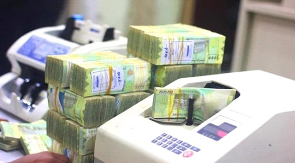 اليمن: الريال اليمني ينهار إلى أدنى مستوى في تاريخه بمناطق نفوذ الحكومة
