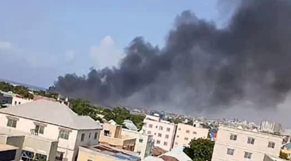 مقديشو: سقوط مروحية عسكرية في مطار العاصمة الصومالية
