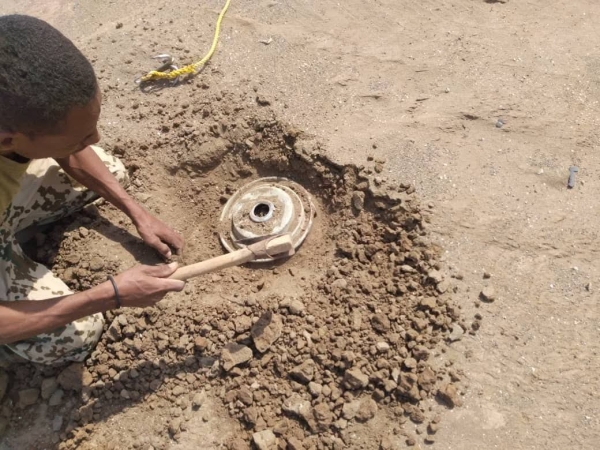 اليمن: مقتل امرأة بانفجار لغم من مخلفات الحرب في الحديدة