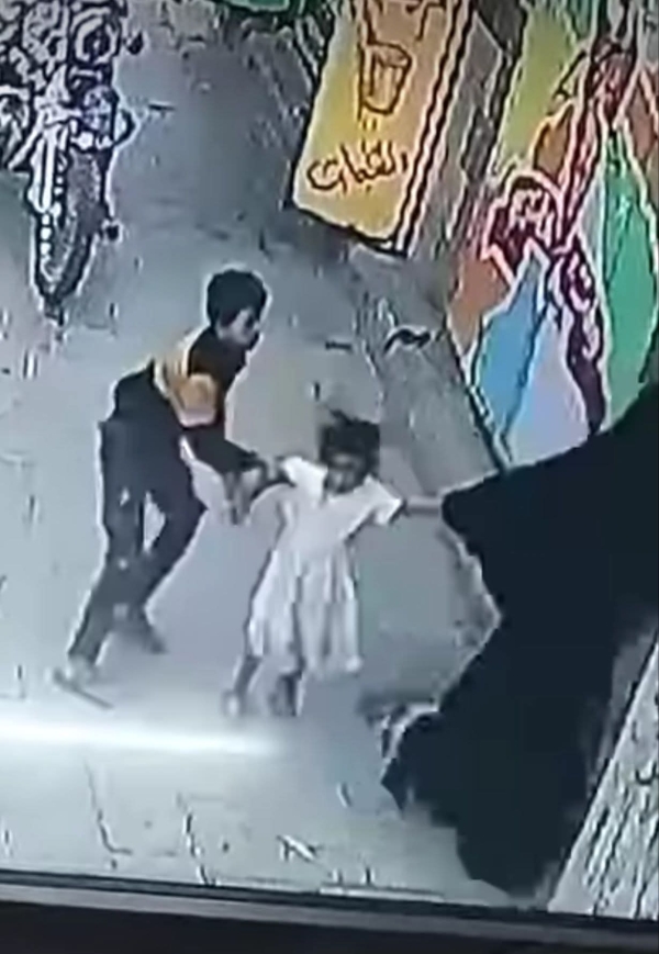 اليمن: طفل ينقذ شقيقته من محاولة اختطاف في محافظة ذمار