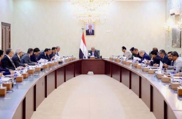 اليمن: الحكومة تقيم إجراءات ضبط الأسعار وتؤكد إلزام المحافظات بعكس تحسن سعر الصرف على الأسواق