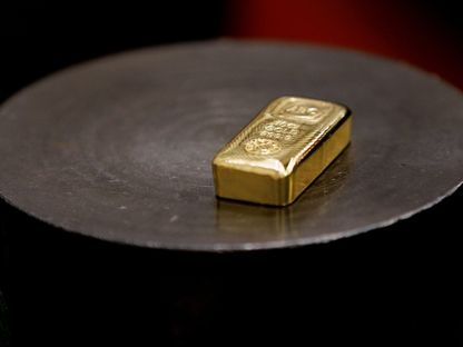 اقتصاد: سعر الذهب يستقر مع تراجع رهانات خفض الفائدة قبيل خطاب باول