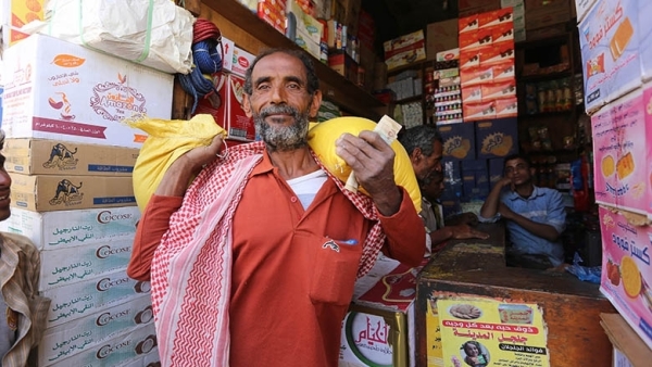 اليمن: تقرير دولي يؤكد أن أسعار الغذاء والوقود في مناطق الحوثيين أعلى من السعر العالمي