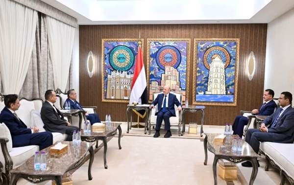 الرياض: الرئيس اليمني يدعو لتقوية التفاهمات بين القوى المناهضة للحوثيين
