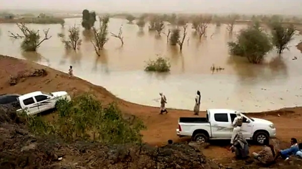 اليمن: وفاة طفل غرقاً في مجرى للسيول بمحافظة مأرب