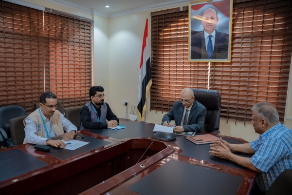 اليمن: توقيع اتفاقيتين لتنفيذ مشروعي مياه في مأرب وأبين بتمويل بريطاني