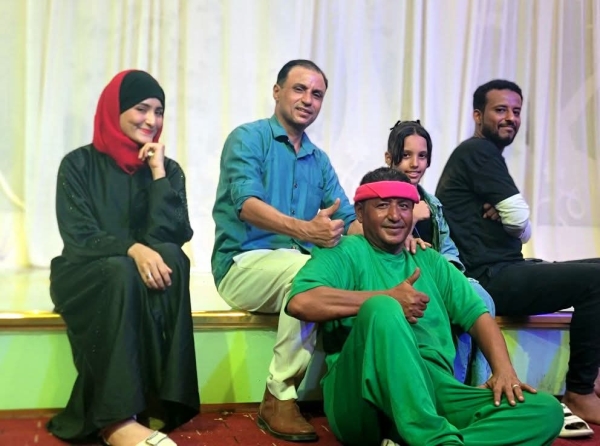 فن وثقافة: مسرحية 