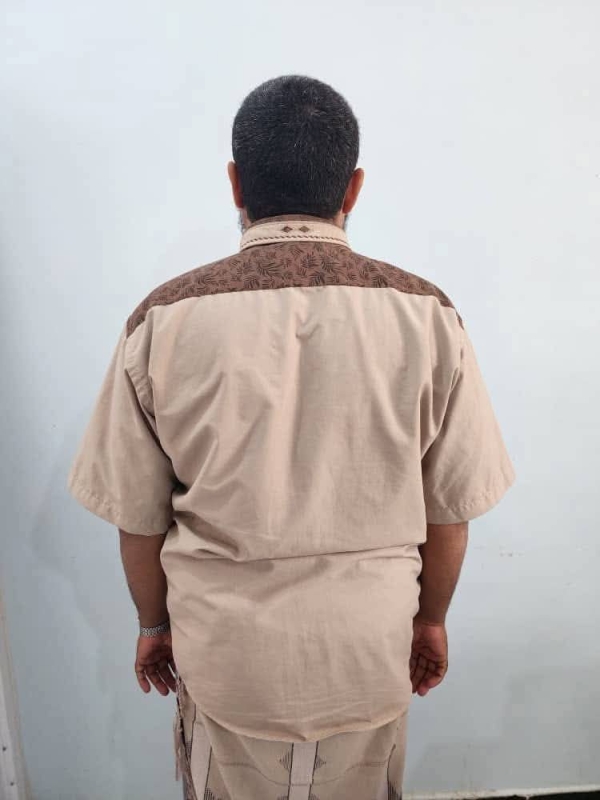 اليمن: القبض على إمام وخطيب في شبوة بتهمة ابتزاز قاصر والاستيلاء على أموال