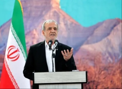 طهران: الرئيس الإيراني يقول إن بلاده ستعيد بناء منشآتها النووية 