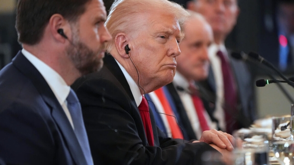 واشنطن: ترامب يكشف عن طلب إيراني لرفع العقوبات ويقول إنه 