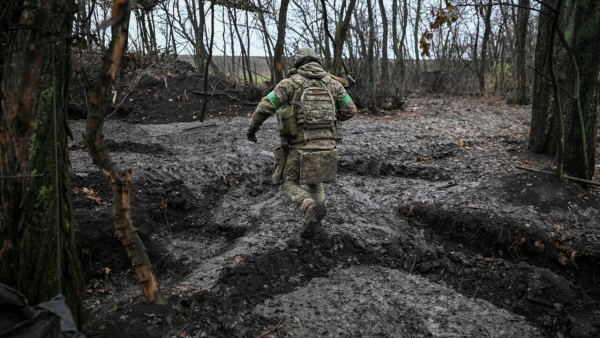 كييف: اوكرانيا تبحث مع الأوروبيين مقترح السلام الأمريكي وموسكو تعلن السيطرة على بلدات جديدة