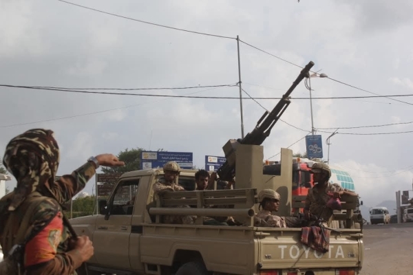 اليمن: سبعة قتلى في اشتباكات تزامنت مع مرور موكب محافظ تعز وسط روايتين متباينتين للحادثة