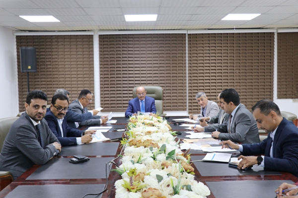 اليمن: لجنة تنظيم الواردات تشدد على التنفيذ الصارم لآليات تمويل الاستيراد وتحذّر من محاولات الالتفاف على الأنظمة