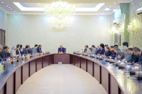 اليمن: وزارات وهيئات حكومية تصطف علنا مع المجلس الانتقالي وتبارك تحركاته في المحافظات الشرقية