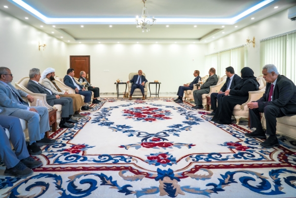 اليمن: الزبيدي يبحث عمل القضاء وسط فراغ إداري وغياب حكومي
