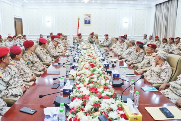 اليمن: أول اجتماع لقيادة وزارة الدفاع في عدن منذ التوترات الأخيرة يؤكد دعم القرارات السيادية