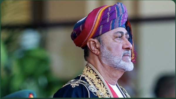 تحليل: كيف انتقلت عُمان من دور الوسيط إلى شريك سعودي صامت في الحرب اليمنية؟