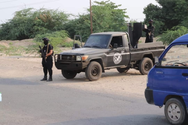 اليمن: أمن أبين ينفي تقارير عن سيطرة القاعدة ويؤكد استقرار الأوضاع