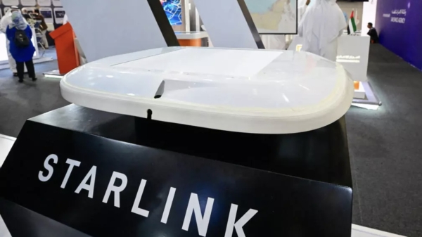 تقرير: إيران تعطل خدمة 