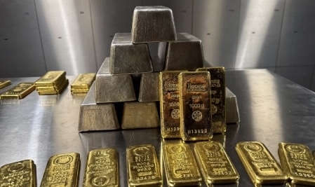 اقتصاد: موجة هبوط حادة تضرب سوق المعادن النفيسة