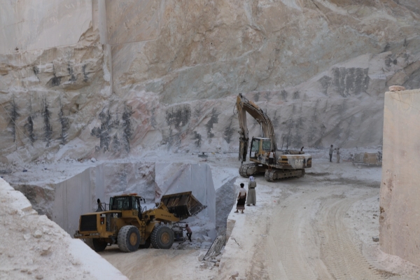 تقرير: مناجم الرخام في اليمن... قصة بدأها 