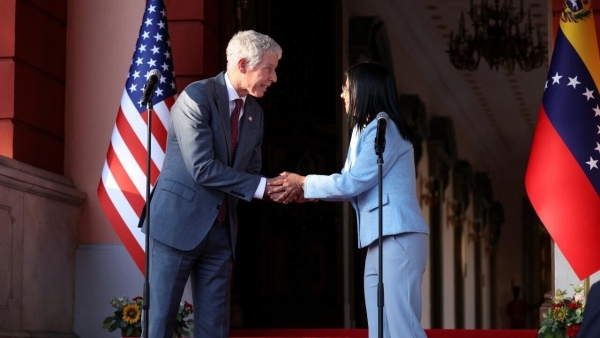 واشنطن: إدارة ترامب تتحرك لرفع إنتاج نفط فنزويلا وفتح الباب أمام الاستثمارات