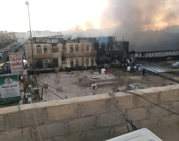 اليمن: وفاة طفل وإصابة 29 آخرين في حريق محل تجاري بمدينة مأرب