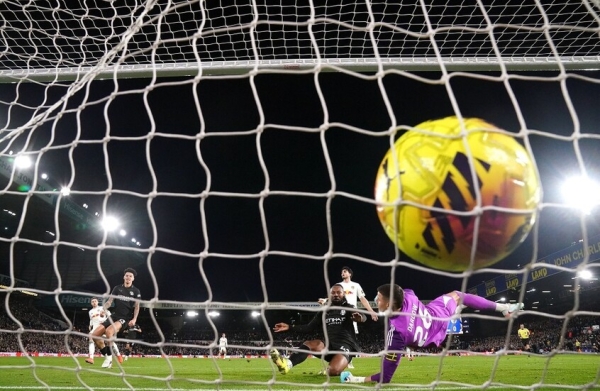 رياضة: مانشستر سيتي يشدد الخناق على أرسنال عشية 