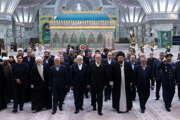 تقرير: من يحكم إيران حاليا بعد اغتيال خامنئي؟