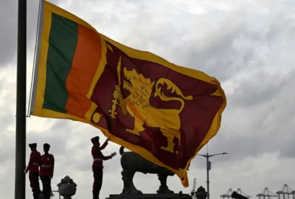 سري جاياواردنابورا كوتي: غرق فرقاطة إيرانية قبالة سريلانكا وإنقاذ البحارة