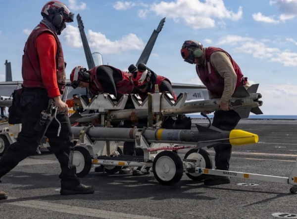 واشنطن: القيادة المركزية الأميركية تطلب دعماً استخباراتياً لحملة قد تمتد 100 يوم ضد إيران