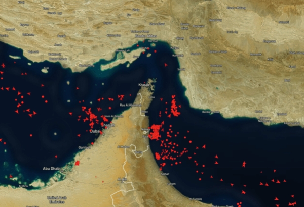اطار: بعيدا عن النفط.. ما قد لا تعلمه عن مضيق هرمز وأثره على دول الخليج إذا أغلق لفترة طويلة