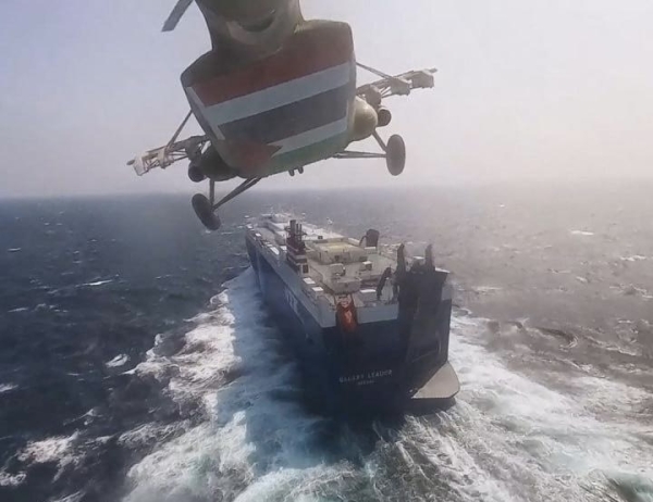 اليمن: الحوثيون يهددون باستهداف ممرات الطاقة والملاحة إذا اتسع التصعيد في المنطقة