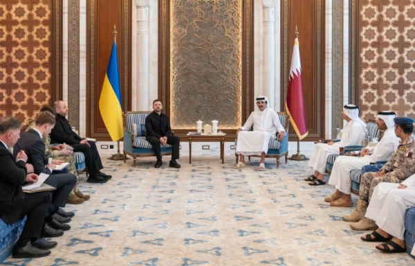 الدوحة: قطر وأوكرانيا توقعان اتفاقية تعاون دفاعي خلال زيارة زيلينسكي