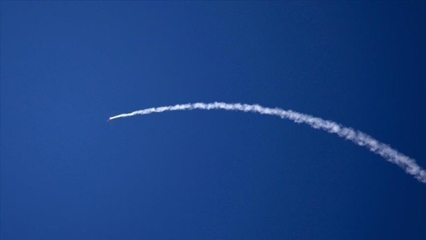 أبوظبي: الإمارات تعلن إصابة 6 أشخاص إثر اعتراض صاروخ باليستي