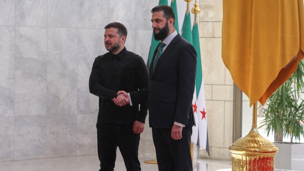 دمشق: زيلينسكي يلتقي الشرع ويبحث التعاون العسكري وإعادة فتح السفارات بين البلدين