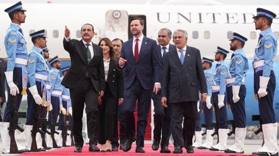 اسلام أباد: فانس يصل باكستان.. لقاءات منفصلة وتمهيدية مع إيران