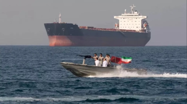 تقرير: هل ستتمكن الولايات المتحدة من حصار إيران بحريا؟ وما هي خيارات طهران في السياق؟