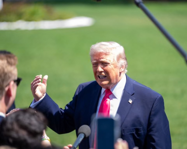 تقرير: أخطاء إعلامية متبادلة تعرقل مسار السلام بين واشنطن وطهران