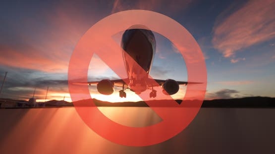 بروكسل: أسوأ السيناريوهات قادم.. نقص وقود الطائرات ينذر بشلل عالمي