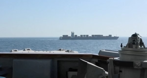 بكين: الخارجية الصينية ترفض اتهام ترامب بأن سفينة إيرانية تم اعتراضها كانت 