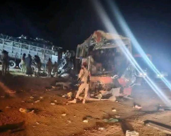 اليمن: قوات الطوارئ تقول ان جمال سائبة تسببت بحادث العبر المروع