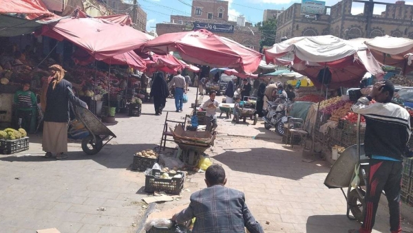 اقتصاد: تضخم فاتورة الأجور في اليمن وتآكل الموارد