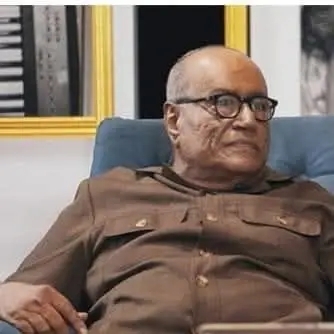 اليمن: وفاة الأديب والكاتب سعيد عولقي أحد أبرز رواد المسرح بعد مسيرة حافلة بالعطاء الثقافي