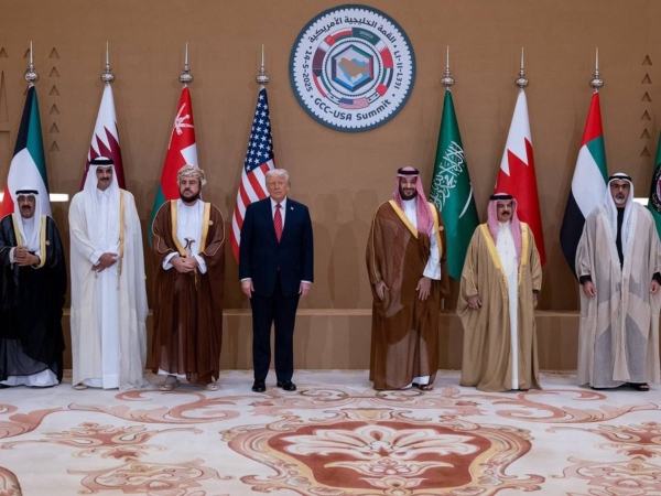 تقرير: دول الخليج ـ عبء المواجهة وخيبة التفاهم الأمريكي‑الإيراني