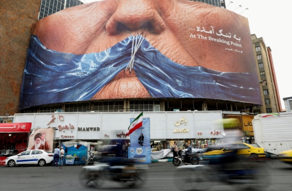 إطار: اتفاق ترامب مع إيران ..ما المؤكد بشأنه، وما المسائل المتنازع عليها، وما الملفات التي لا تزال دون حسم؟