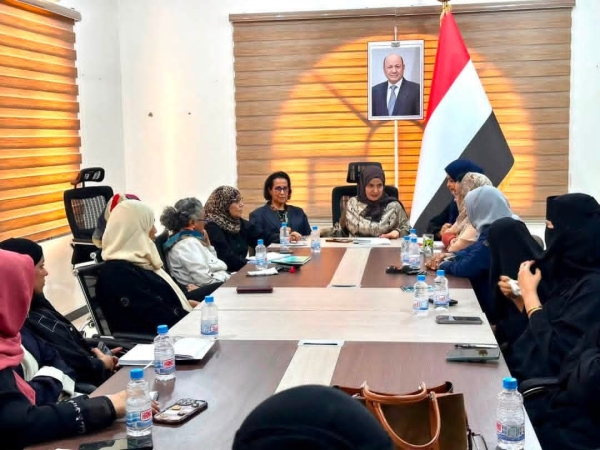 اليمن: وزيرة الشؤون القانونية تبحث مع 