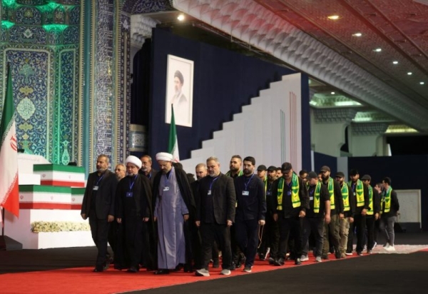 طهران: إيران تستعد لتشييع جثمان الزعيم الأعلى الراحل في أسبوع حداد عام
